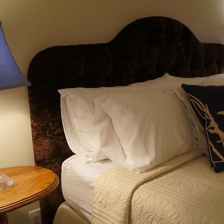 Green River Inn Sandgate Esterno foto