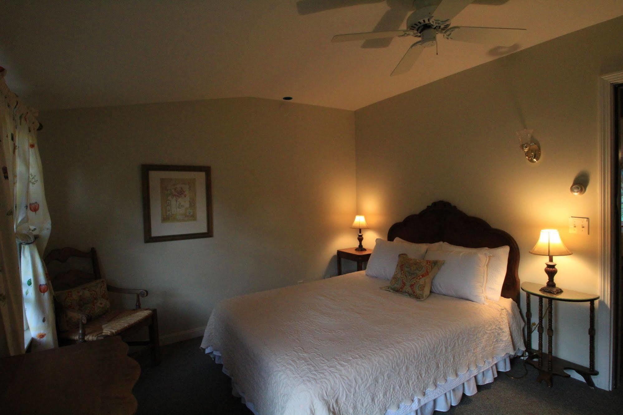 Green River Inn Sandgate Esterno foto